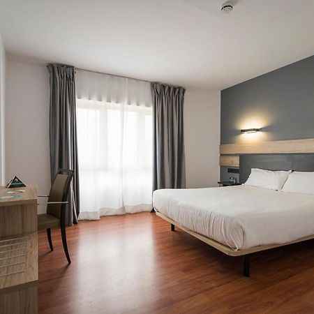 Hotel Alda Centro Хіхон Екстер'єр фото