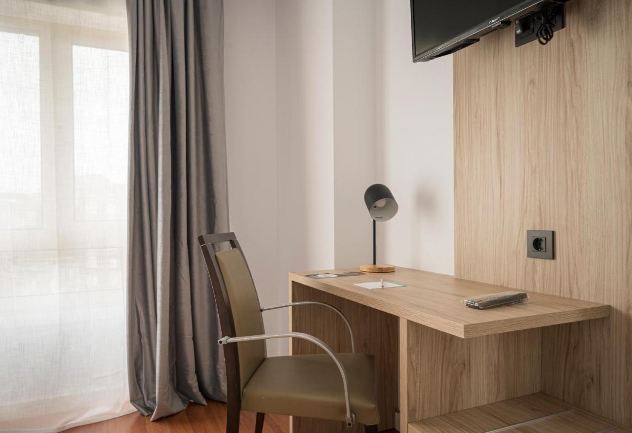 Hotel Alda Centro Хіхон Екстер'єр фото