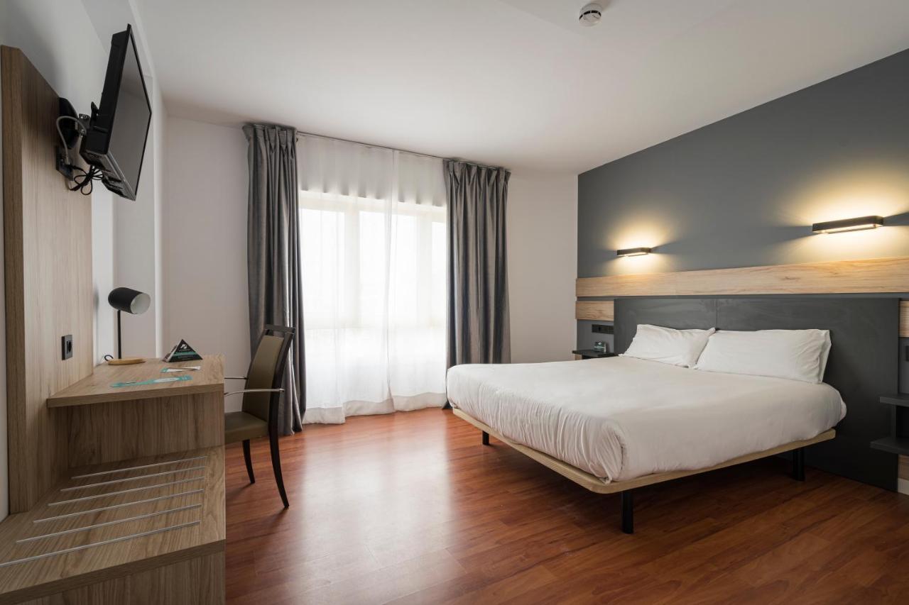 Hotel Alda Centro Хіхон Екстер'єр фото