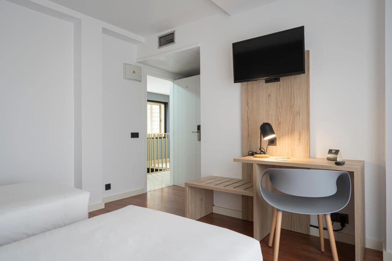 Hotel Alda Centro Хіхон Екстер'єр фото