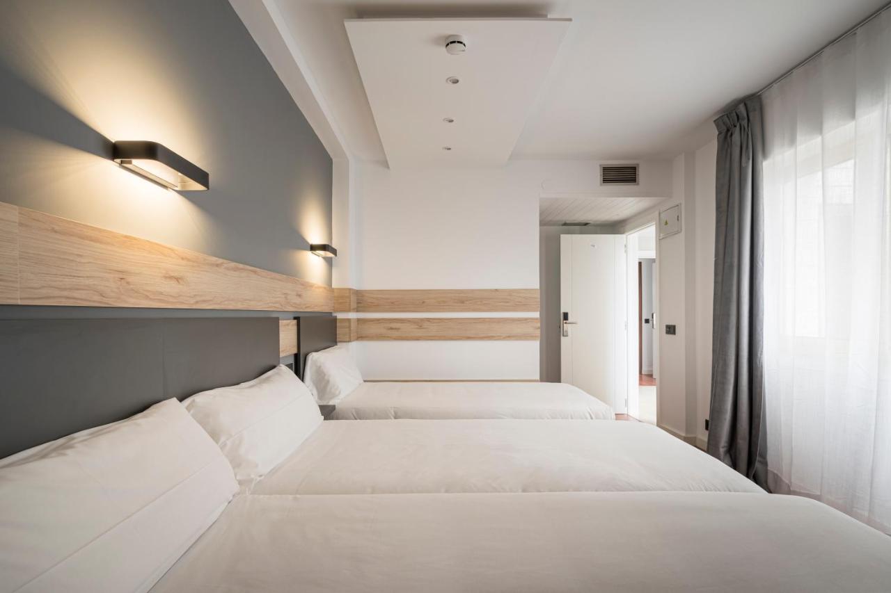 Hotel Alda Centro Хіхон Екстер'єр фото