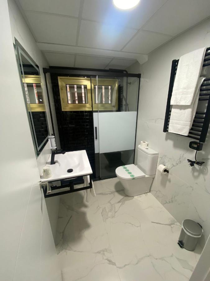 Hotel Alda Centro Хіхон Екстер'єр фото