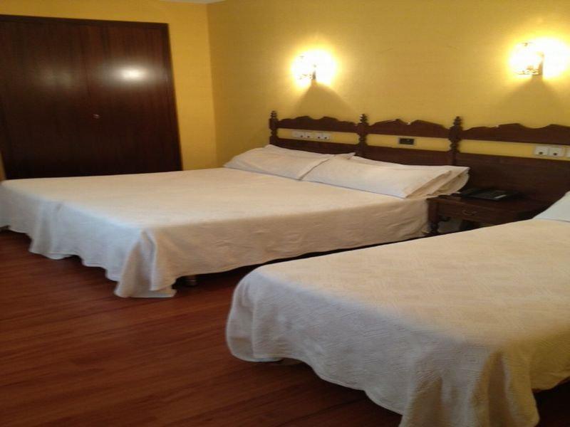 Hotel Alda Centro Хіхон Екстер'єр фото